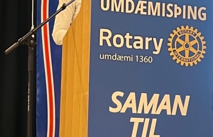 Sigríður Björk Gunnarsdóttir er umdæmisstjóri Rótarý og stýrði þinginu af miklum myndarskap.